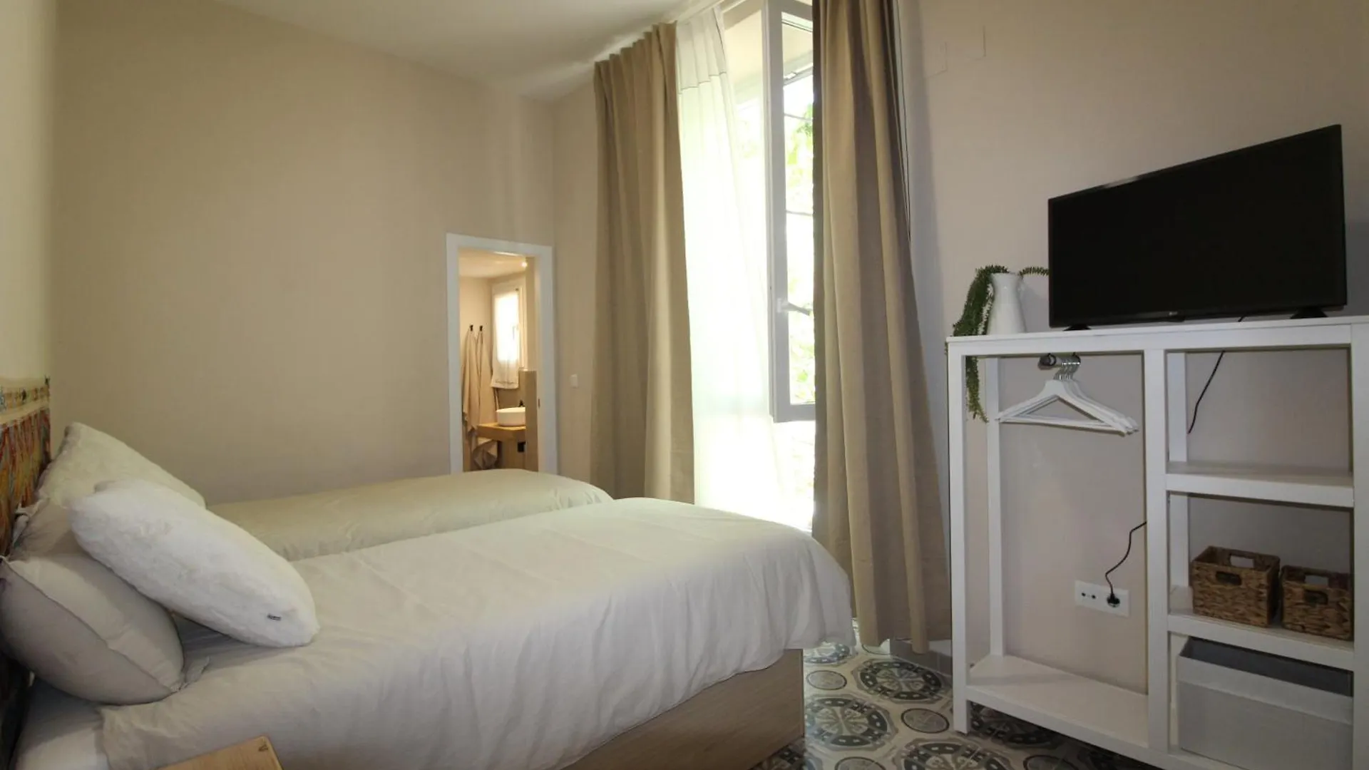 Guest house Hostal Las Acacias Malaga