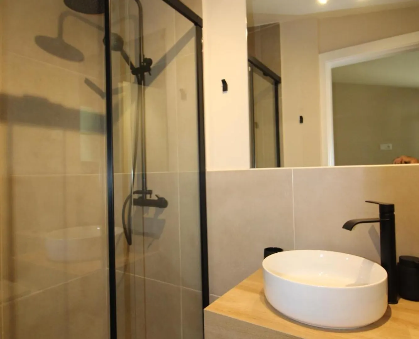Hostal Las Acacias Малага